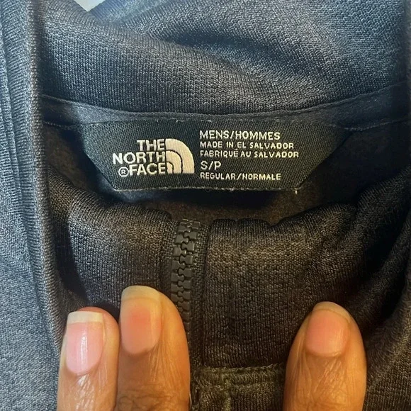 Men’s Gray The North Face Pull over Jacket with zipper Size small - Picture 3 of 5